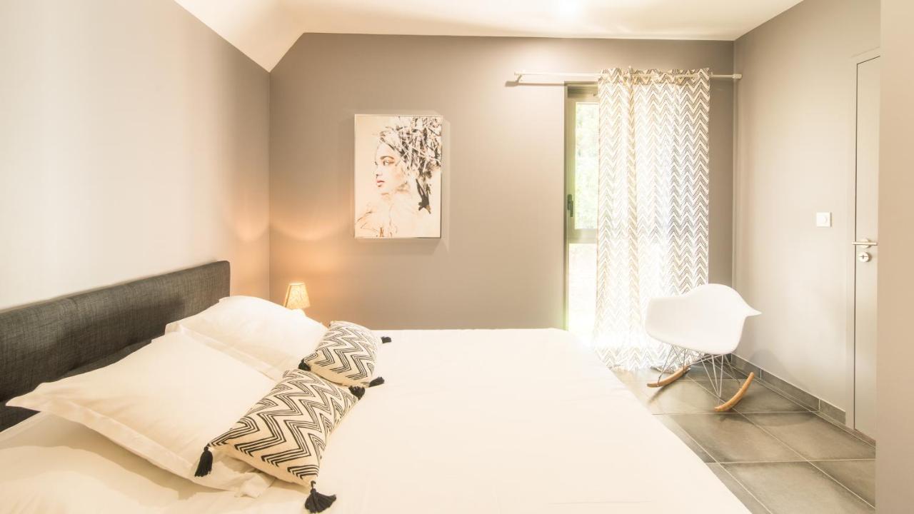 Le Coin Cosy Avec Balcon Terrasse Parking Prive Et Linge De Lit Compris Lejlighed Sarlat-la-Canéda Eksteriør billede